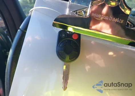 2011 Ford Escape Xlt z USA, uszkodzony, nr VIN 1FMCU0D73BKB36599